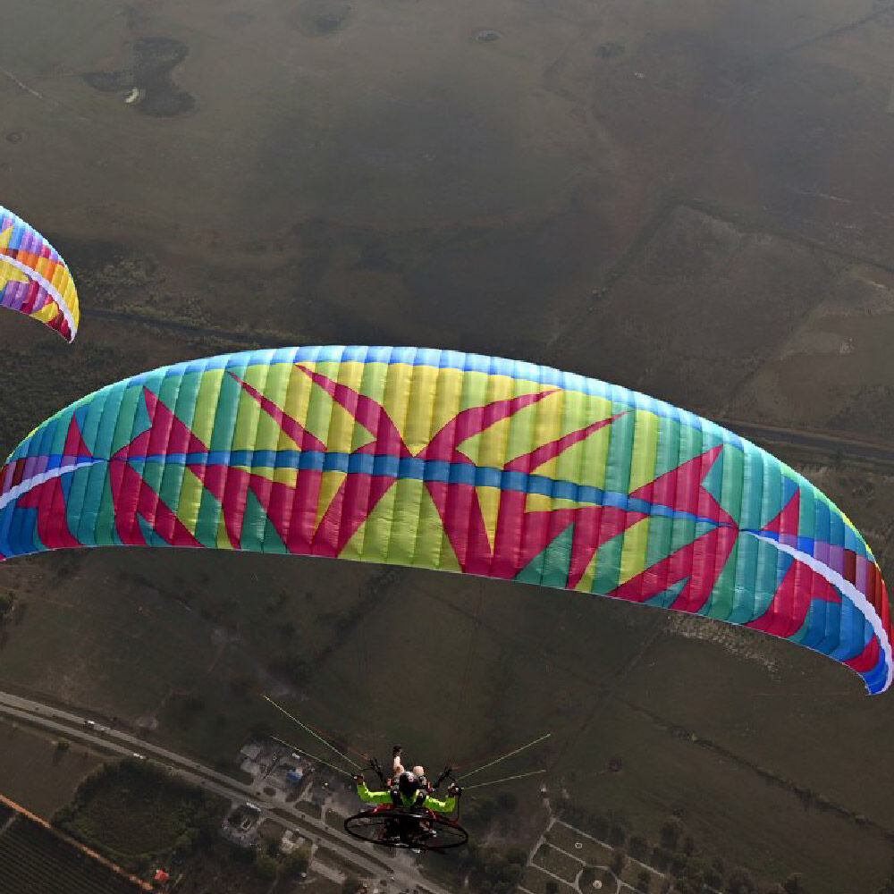 BGD LUNA 3 - Sky Riders - Image 1