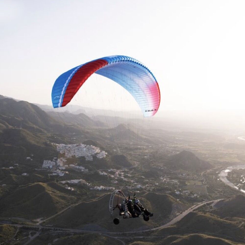 Niviuk R-Bus 2 - Sky Riders - Image 6